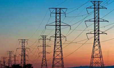 AAA, ELEKTRİKLER KESİLDİ!